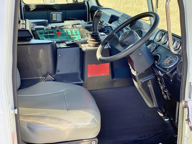 2011 Autocar Bridgeport Ranger 32 Yard Auto Side Loader