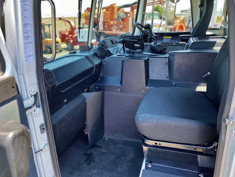 2011 Autocar Xpeditor Wayne Curbtender 31 YD Side Loader