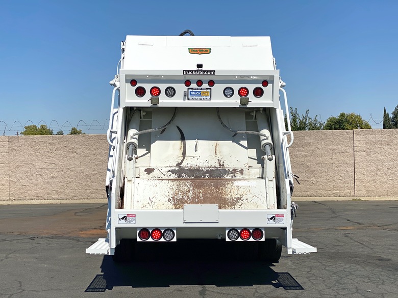 2011 CCC LET Low Entry Pak-Mor Rear Loader Garbage Truck