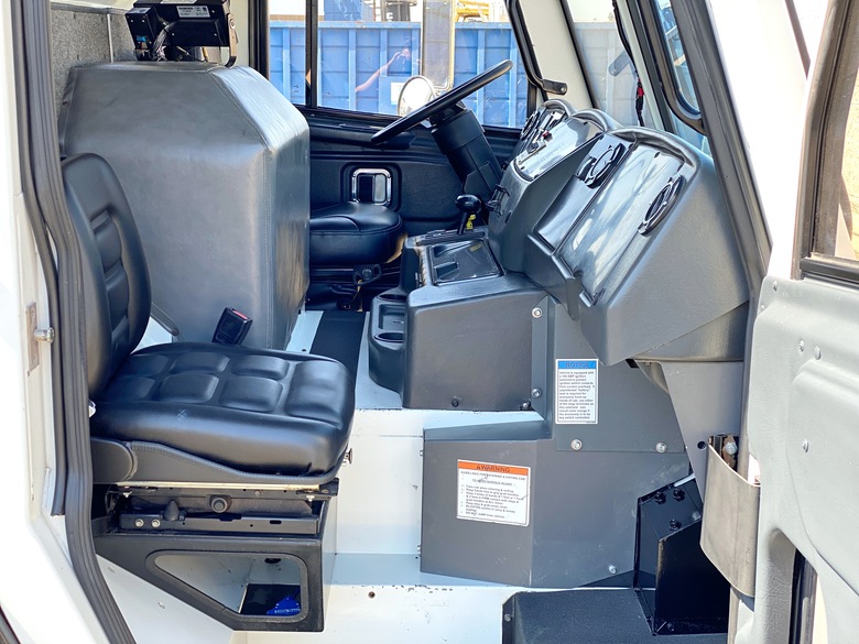 2011 CCC LET Low Entry Pak-Mor Rear Loader Garbage Truck