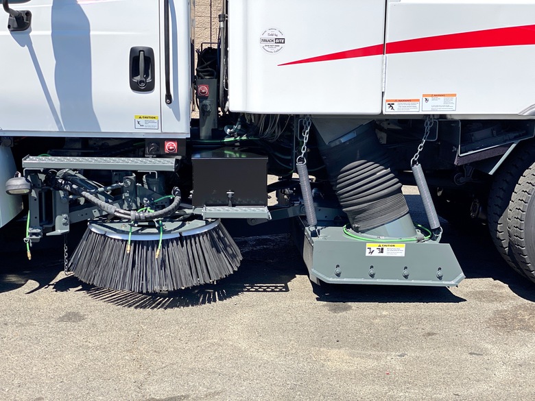 2011 International 4300 Elgin Crosswind Air Street Sweeper