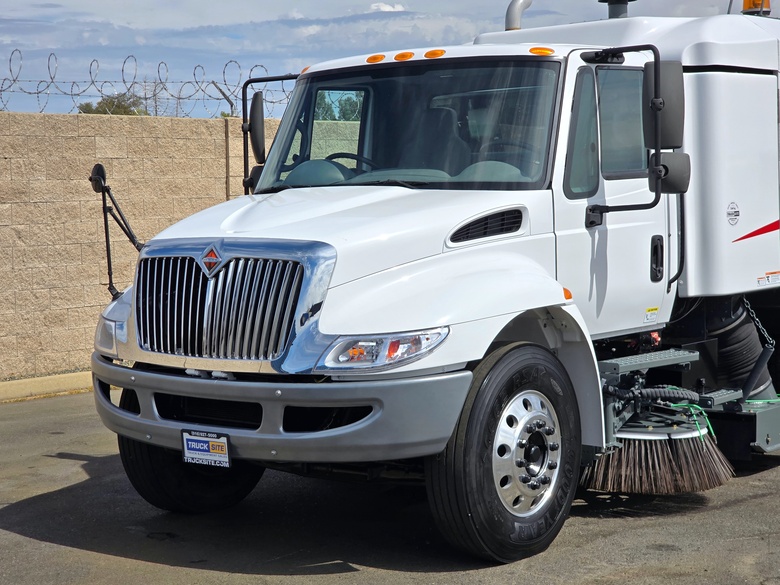 2011 International 4300 Elgin Crosswind Air Street Sweeper