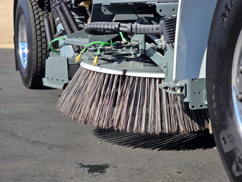 2011 International 4300 Elgin Crosswind Air Street Sweeper
