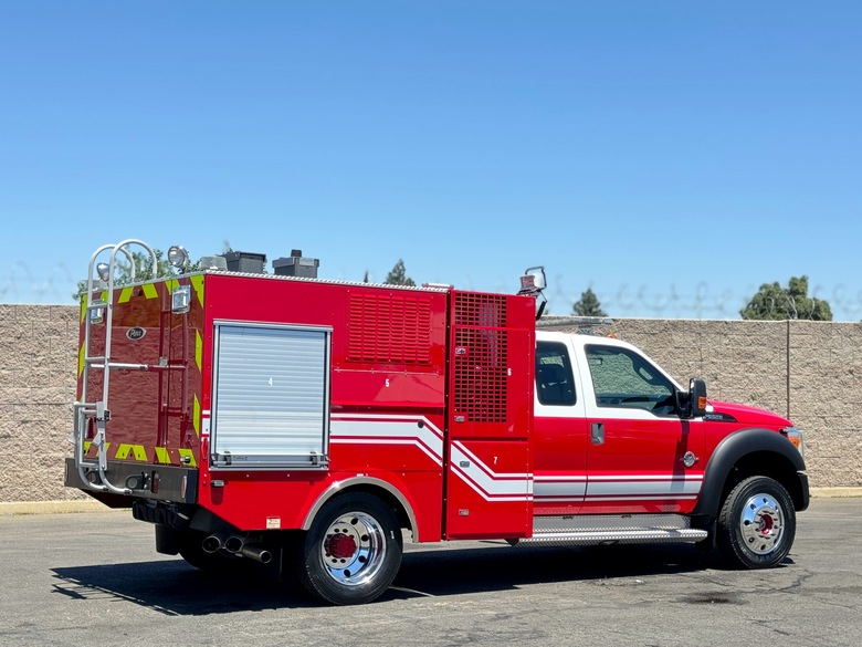 2011 Ford F550 4x4 Quick Attack Fire Truck