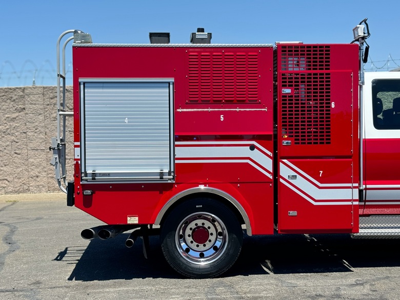 2011 Ford F550 4x4 Quick Attack Fire Truck