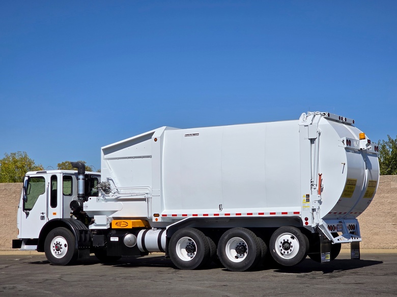 2011 American LaFrance Labrie Automizer 60/40 Split Garbage Truck