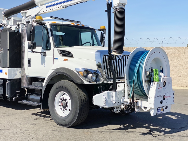 2012 International Vac-Con V350 Single Axle Hydro Excavator Truck