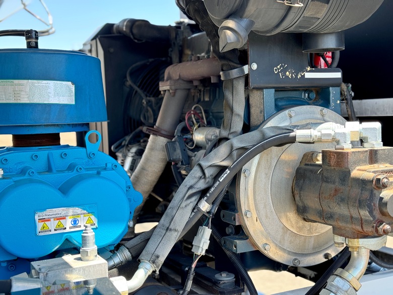 2012 Nissan UD Rosco RA 400 Patcher Truck