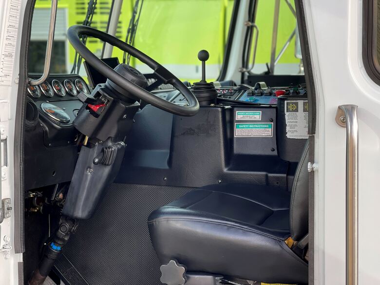 2012 Autocar EZ-Pack Hercules 40 YD Front Load Garbage Truck