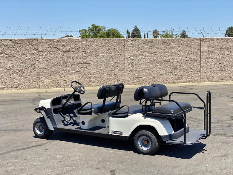 2013 Cushman Shuttle 6 EFI Gas Personnel Carrier Cart