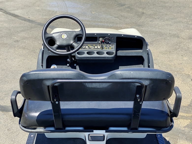 2013 Cushman Shuttle 6 EFI Gas Personnel Carrier Cart
