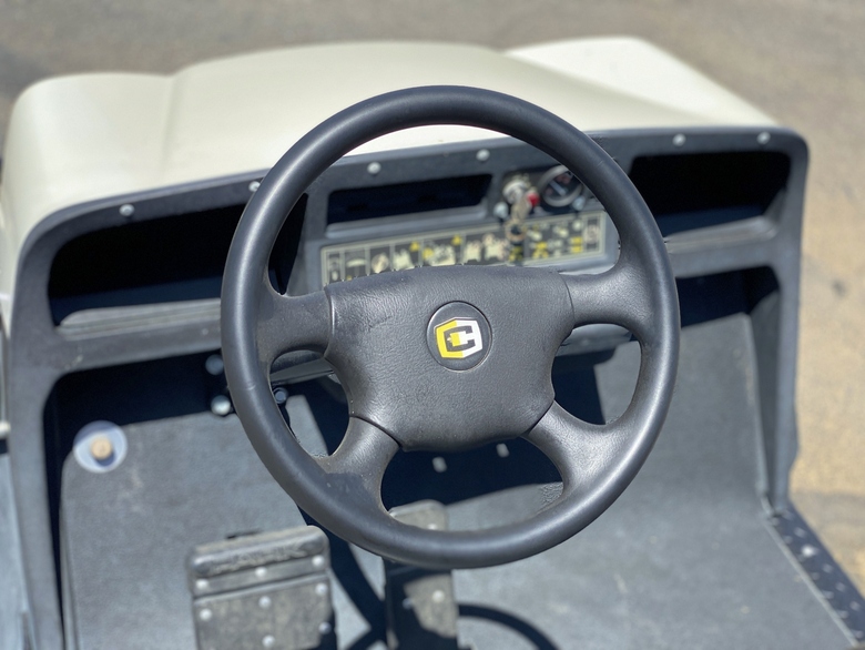 2013 Cushman Shuttle 6 EFI Gas Personnel Carrier Cart