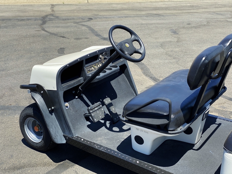 2013 Cushman Shuttle 6 EFI Gas Personnel Carrier Cart