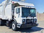 2013 Mack MRU613 Heil Half/Pack 40 Yard Garbage Truck