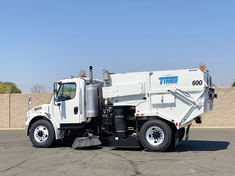 2014 Freightliner M2 Tymco 600 BAH Air Street Sweeper