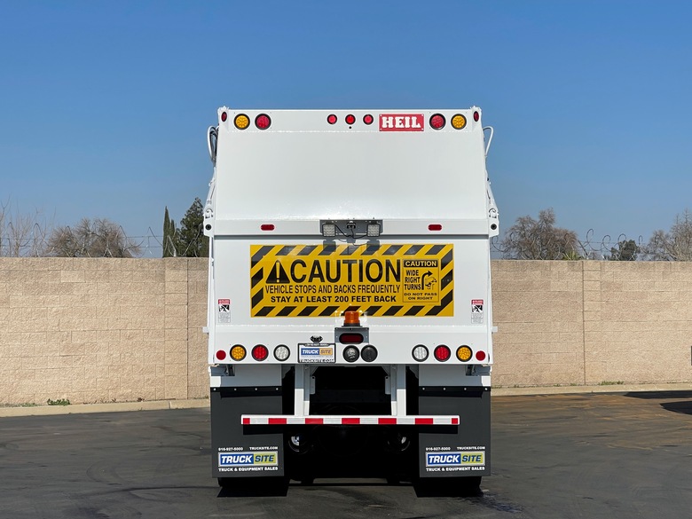 2015 Autocar 33 YD Heil DuraPack Automated Side Load Garbage Truck