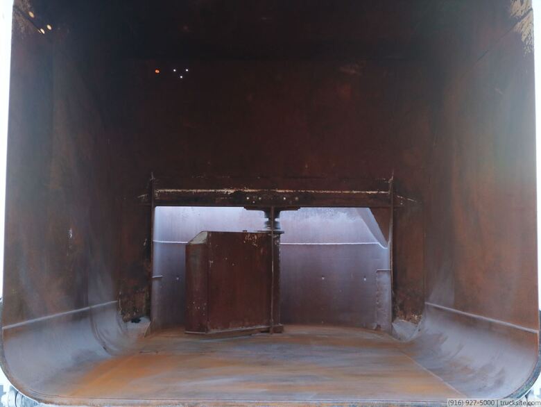 2008 Autocar Heil Rapid Rail Single Axle Side Loader