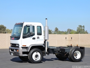 2004 GMC T7500 Dual Steering Cab & Chassis