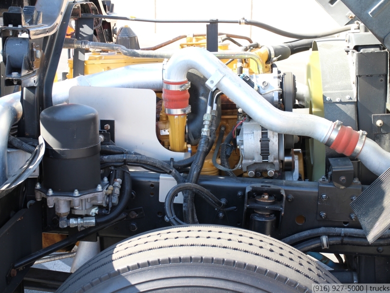 2004 GMC T7500 Dual Steering Cab & Chassis