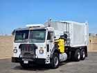 2018 Peterbilt 520 DaDee Scorpion 36 Yard ASL Garbage Truck