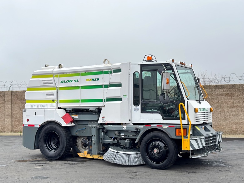 2018 Global M4HSD Mechanical Broom Street Sweeper