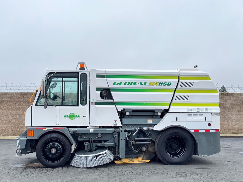 2018 Global M4HSD Mechanical Broom Street Sweeper