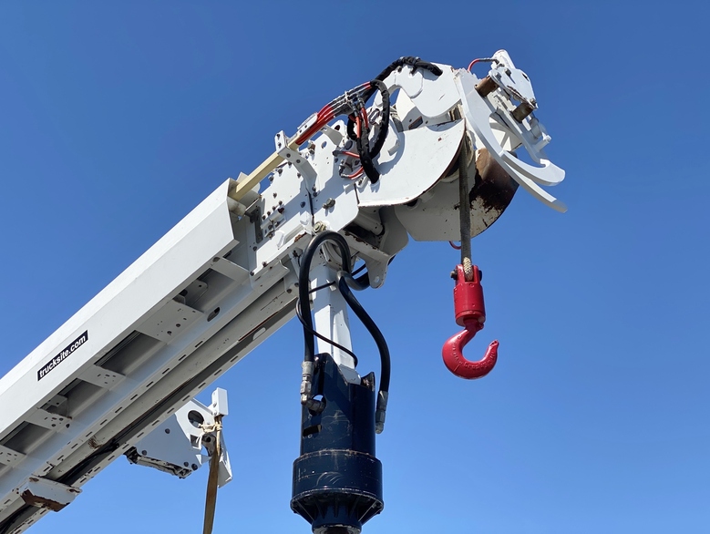 2012 Altec DC47-TR Digger Derrick Body