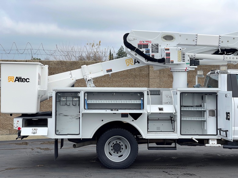 2021 Ford F600 4x4 Altec AT41M Articulating Bucket Truck