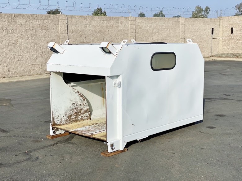 Gladiator Sweeper Hopper