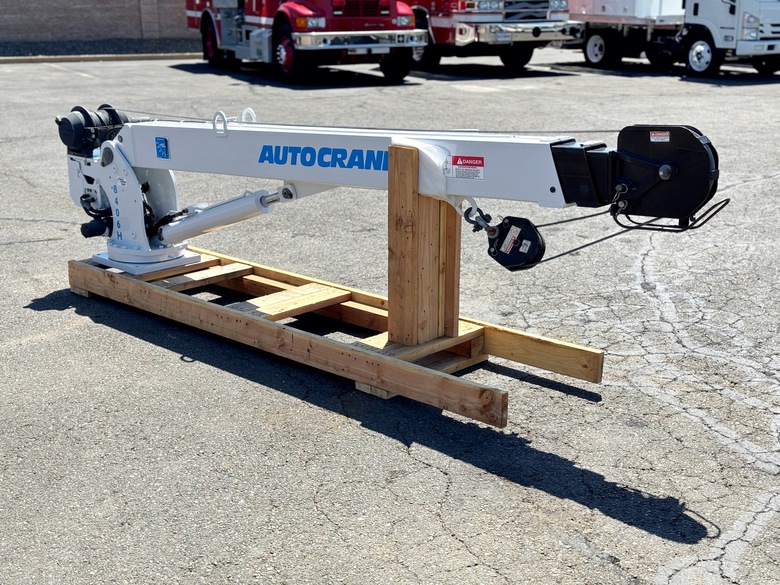 Auto Crane 8406H Hydraulic Service Crane for Sale