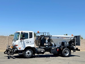 2012 Nissan UD Rosco RA 400 Patcher Truck