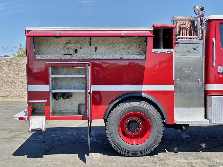 1992 International 4800 4x4 500/500/20 Type 3 Fire Pumper