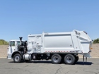 2007 Autocar Heil Durapack 28 YD Side Loader Garbage Truck