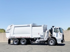 2007 Autocar Heil Durapack 28 YD Side Loader Garbage Truck
