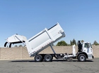 2007 Autocar Heil Durapack 28 YD Side Loader Garbage Truck