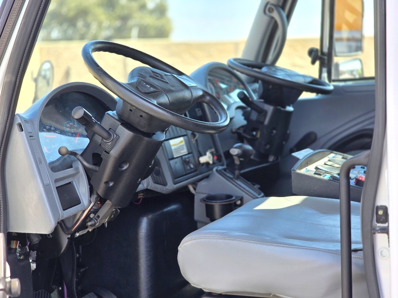 2011 International 4300 Elgin Crosswind Air Street Sweeper