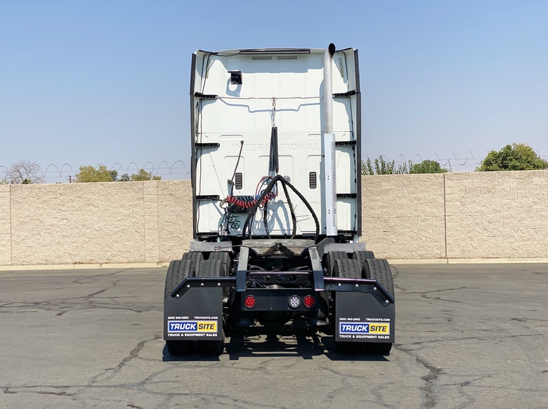 2009 International LF627 Prostar Eagle Sleeper Tractor
