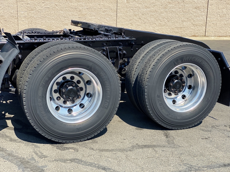2009 International LF627 Prostar Eagle Sleeper Tractor