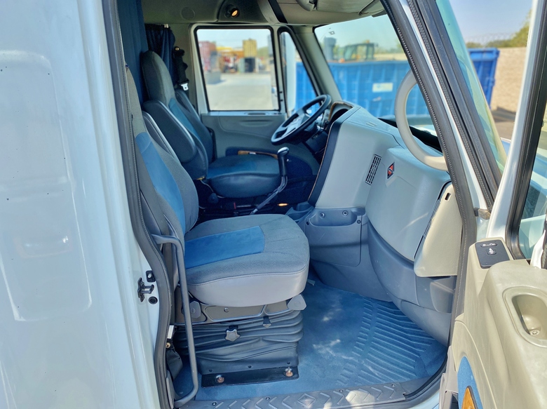 2009 International LF627 Prostar Eagle Sleeper Tractor