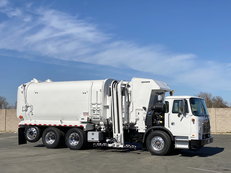 2012 Autocar Xpeditor Amrep 38 Yard ASL Garbage Truck